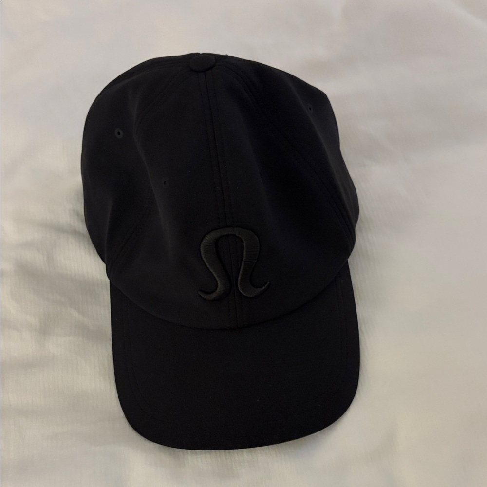 lululemon athletica Classic Black Cap